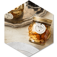 ナッツの蜂蜜漬け